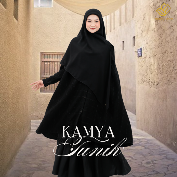 Kamya Tunik