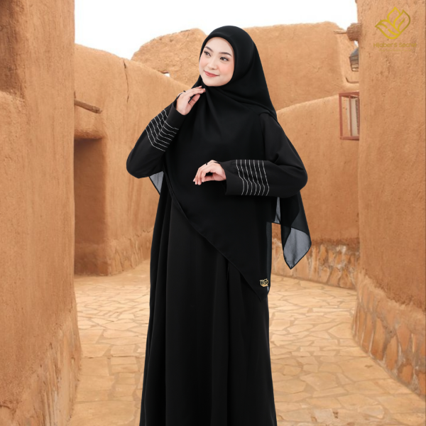 Yumna Abaya - Image 2