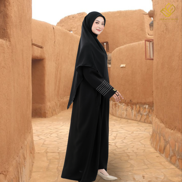 Yumna Abaya - Image 5