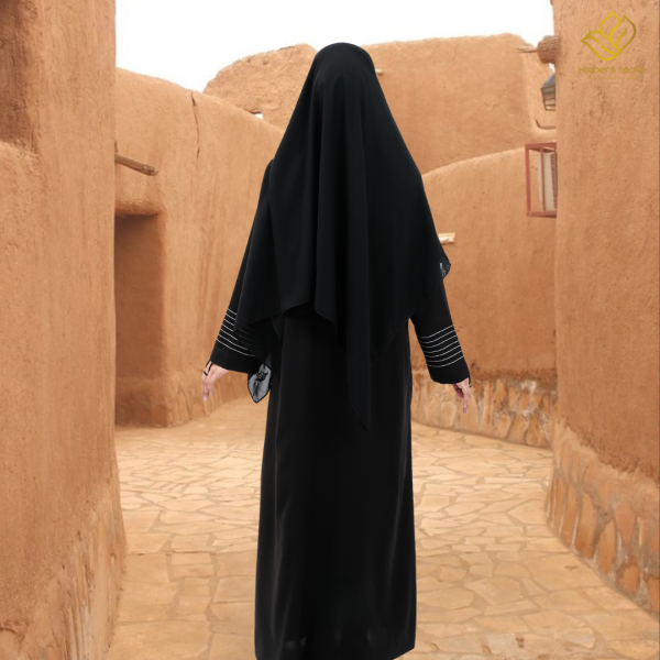 Yumna Abaya - Image 7